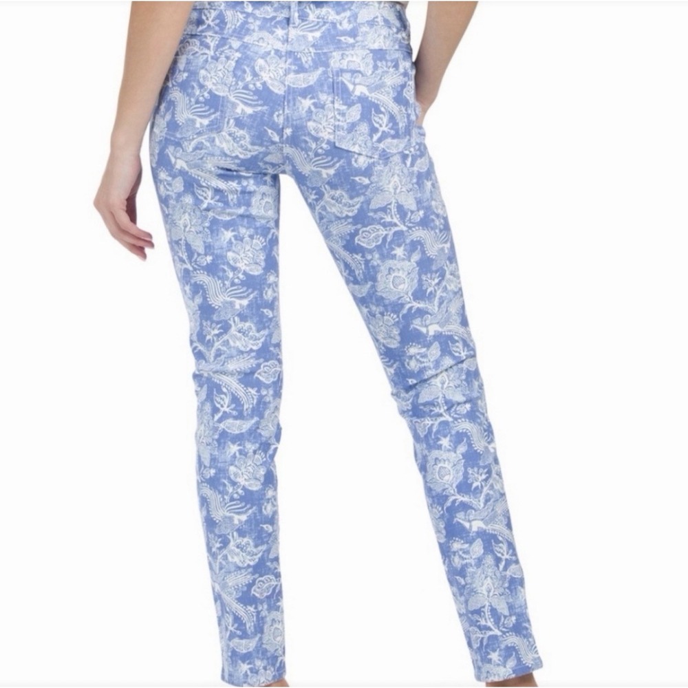 J. McLaughlin Lexi Stretch 4 Jeans Pants Blue Floral Peacock Print Coastal 28x26 - Picture 4 of 9